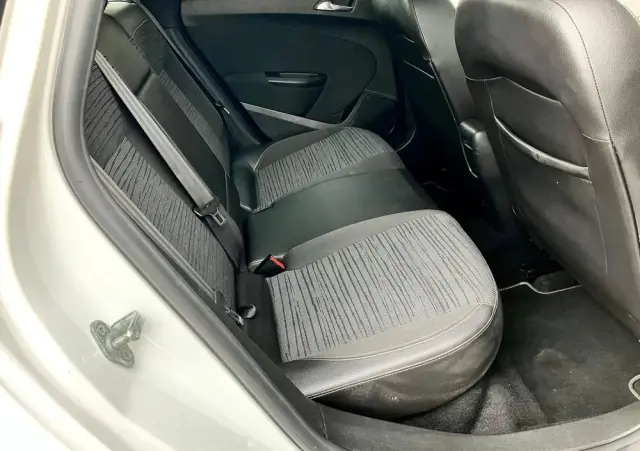 OPEL Astra 1.4 Turbo Color Edition