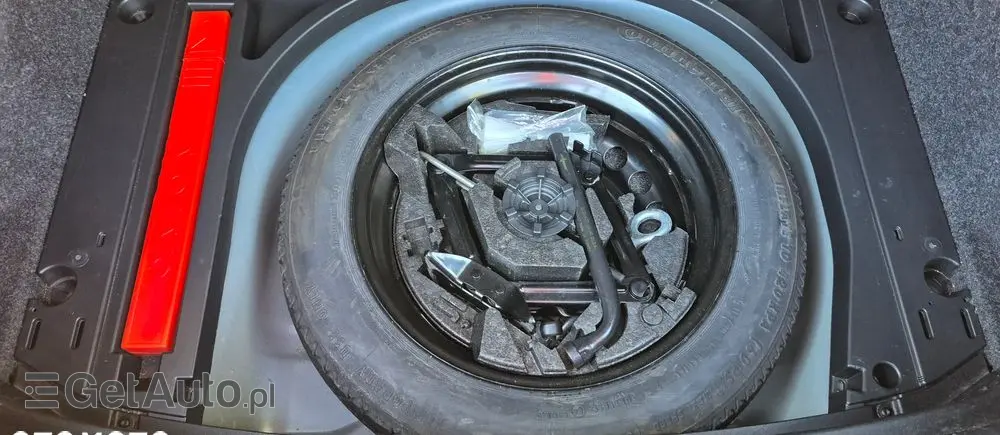 VOLVO V40 D4 Ocean Race