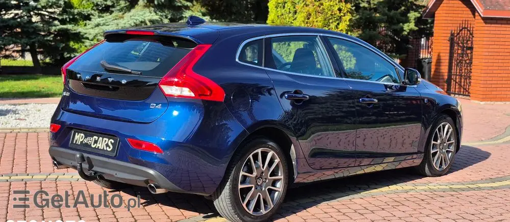 VOLVO V40 D4 Ocean Race