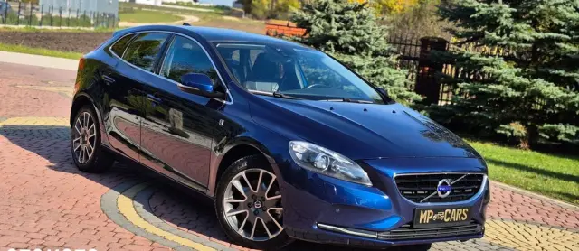 VOLVO V40 D4 Ocean Race