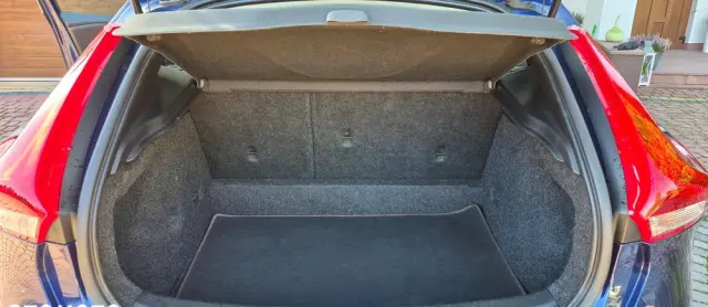 VOLVO V40 D4 Ocean Race