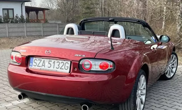 MAZDA MX-5 