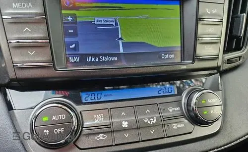 TOYOTA Rav 4 