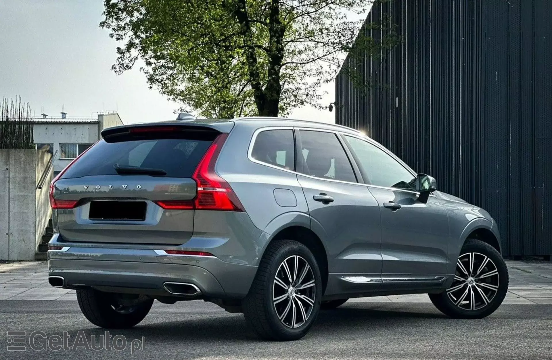 VOLVO XC60 
