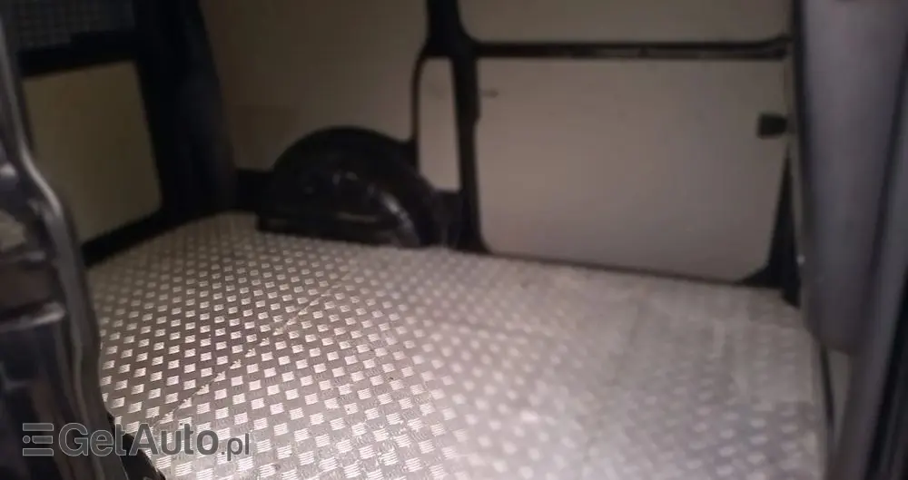 VOLKSWAGEN TRANSPORTER 150PS AUTOMAT KLIMA KAMERA 