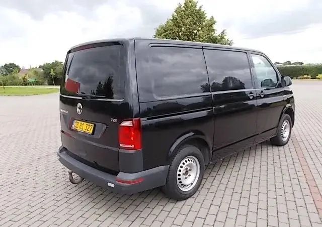 VOLKSWAGEN TRANSPORTER 150PS AUTOMAT KLIMA KAMERA 