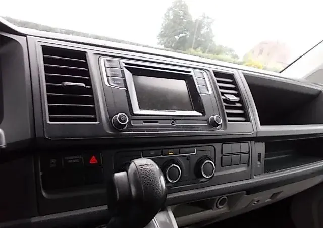 VOLKSWAGEN TRANSPORTER 150PS AUTOMAT KLIMA KAMERA 