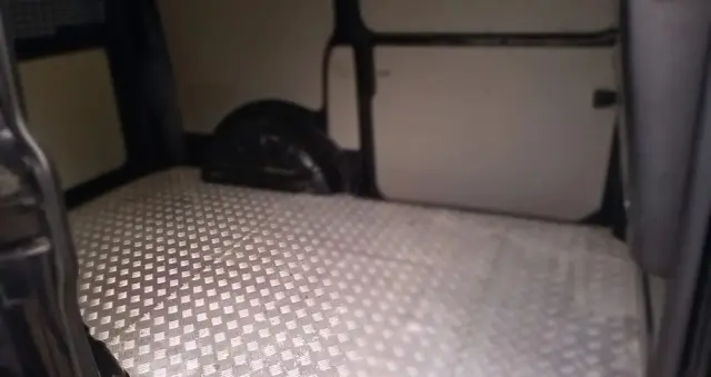 VOLKSWAGEN TRANSPORTER 150PS AUTOMAT KLIMA KAMERA 