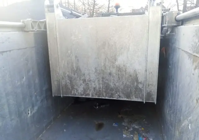 NISSAN Cabstar NT400/ŚMIECARKA +WYWROT DO 3,5T MODEL35.12/FRANCJA 