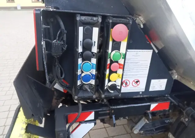 NISSAN Cabstar NT400/ŚMIECARKA +WYWROT DO 3,5T MODEL35.12/FRANCJA 