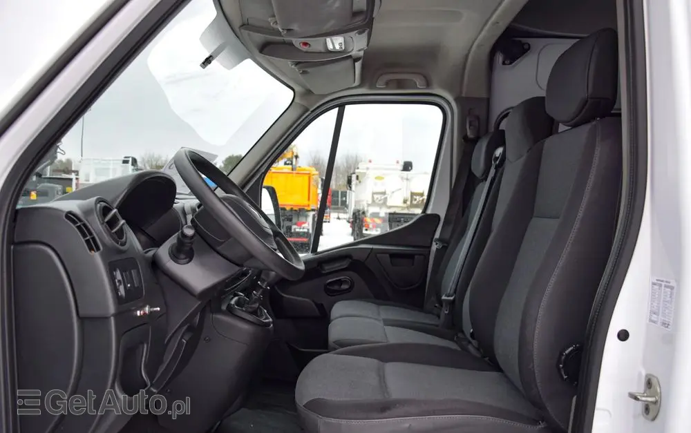 RENAULT MASTER / 2.3 - 150 KM / BRYGADÓWKA / DOKA / 7 OSOBOWY / DOSTAWCZE / BLASZAK / KLIMA / TEMPOMAT / HAK / SPROWADZONY 