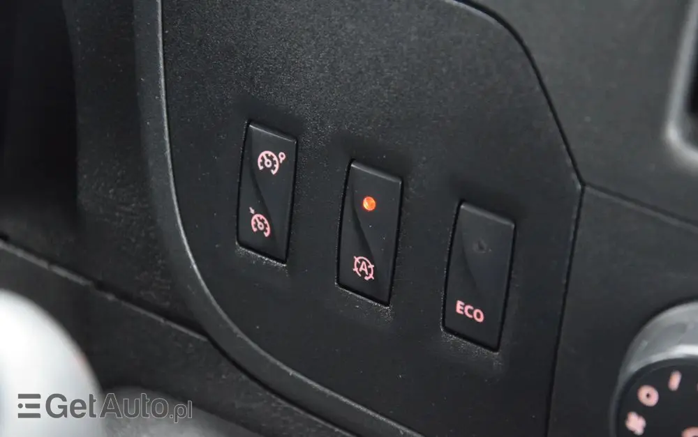 RENAULT MASTER / 2.3 - 150 KM / BRYGADÓWKA / DOKA / 7 OSOBOWY / DOSTAWCZE / BLASZAK / KLIMA / TEMPOMAT / HAK / SPROWADZONY 