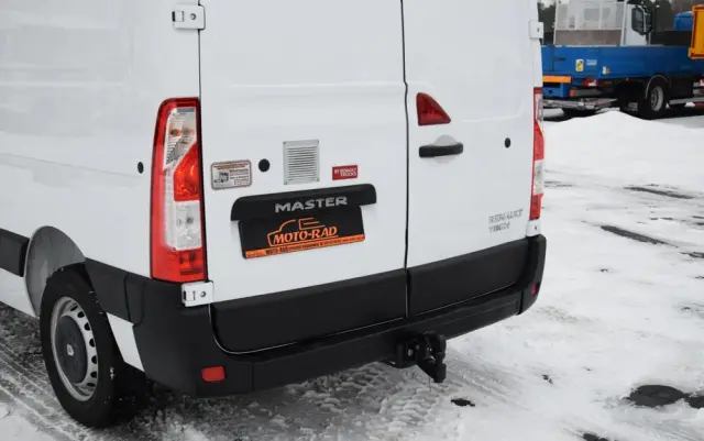 RENAULT MASTER / 2.3 - 150 KM / BRYGADÓWKA / DOKA / 7 OSOBOWY / DOSTAWCZE / BLASZAK / KLIMA / TEMPOMAT / HAK / SPROWADZONY 