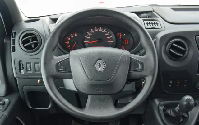 RENAULT MASTER / 2.3 - 150 KM / BRYGADÓWKA / DOKA / 7 OSOBOWY / DOSTAWCZE / BLASZAK / KLIMA / TEMPOMAT / HAK / SPROWADZONY 