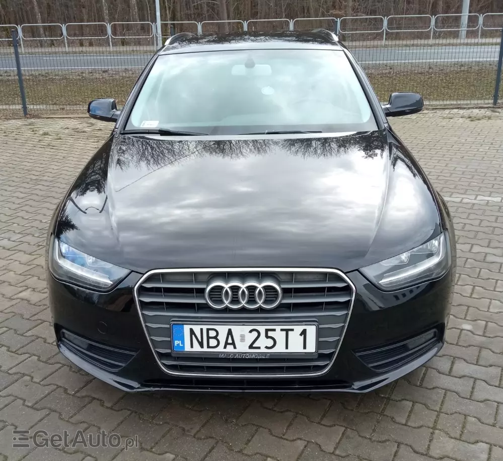 AUDI A4 