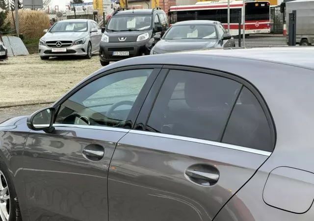 MERCEDES-BENZ Klasa A 180