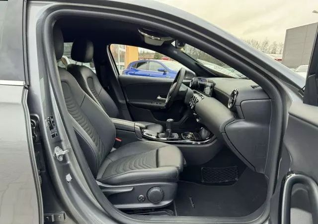 MERCEDES-BENZ Klasa A 180