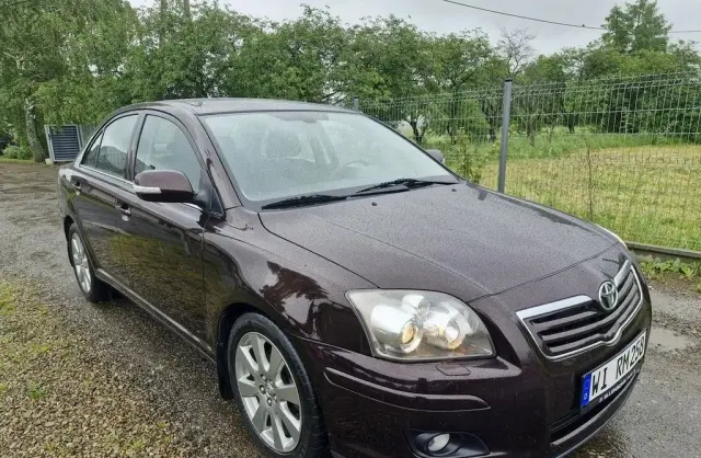 TOYOTA Avensis 