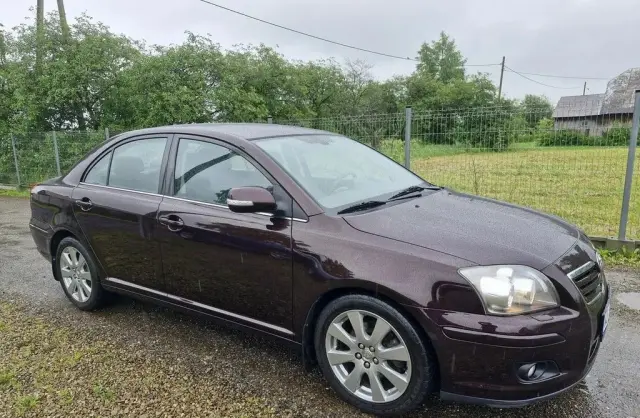 TOYOTA Avensis 