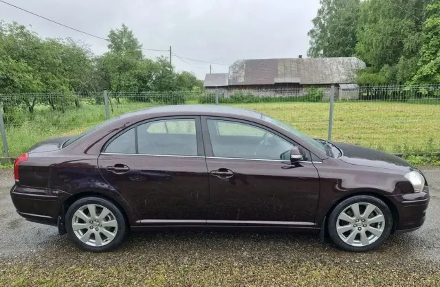 TOYOTA Avensis 