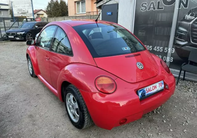 VOLKSWAGEN New Beetle 1.6