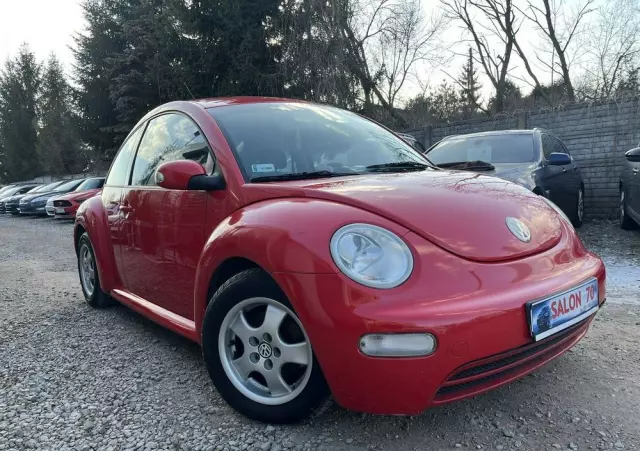 VOLKSWAGEN New Beetle 1.6