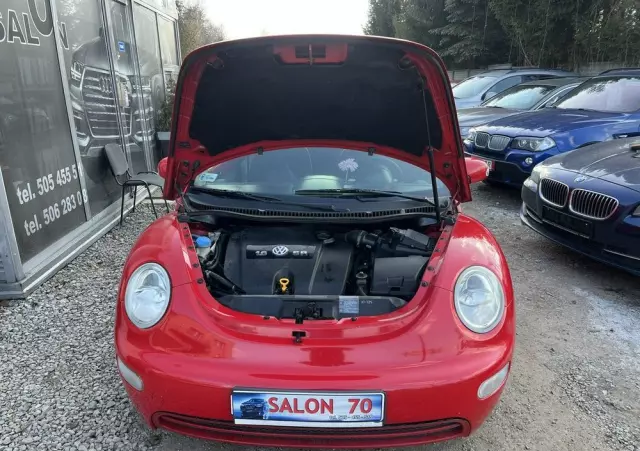 VOLKSWAGEN New Beetle 1.6