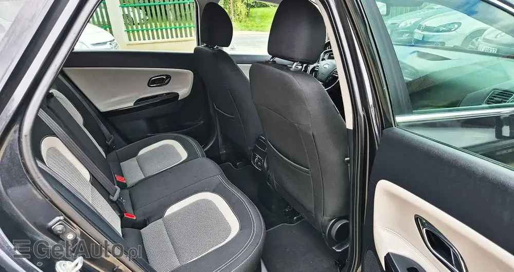 KIA Ceed Cee'd 1.6 GDI XL
