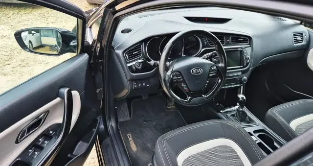 KIA Ceed Cee'd 1.6 GDI XL