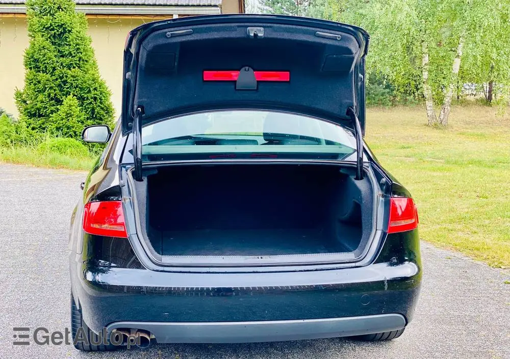 AUDI A4 Limousine 1.8 TFSI Attraction