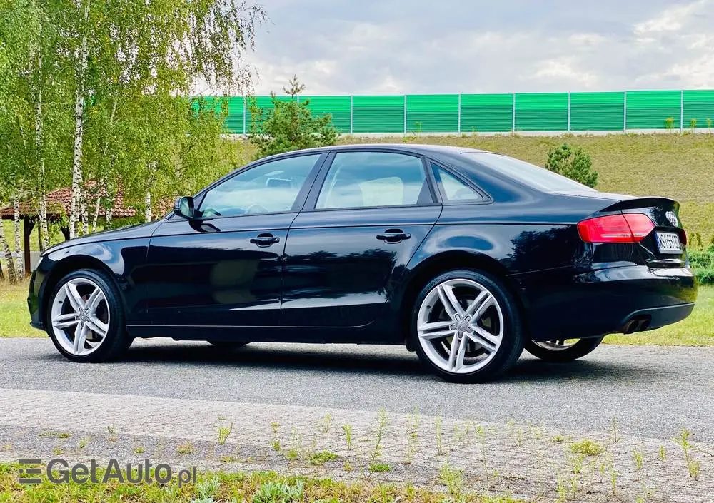 AUDI A4 Limousine 1.8 TFSI Attraction