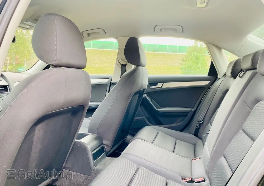 AUDI A4 Limousine 1.8 TFSI Attraction