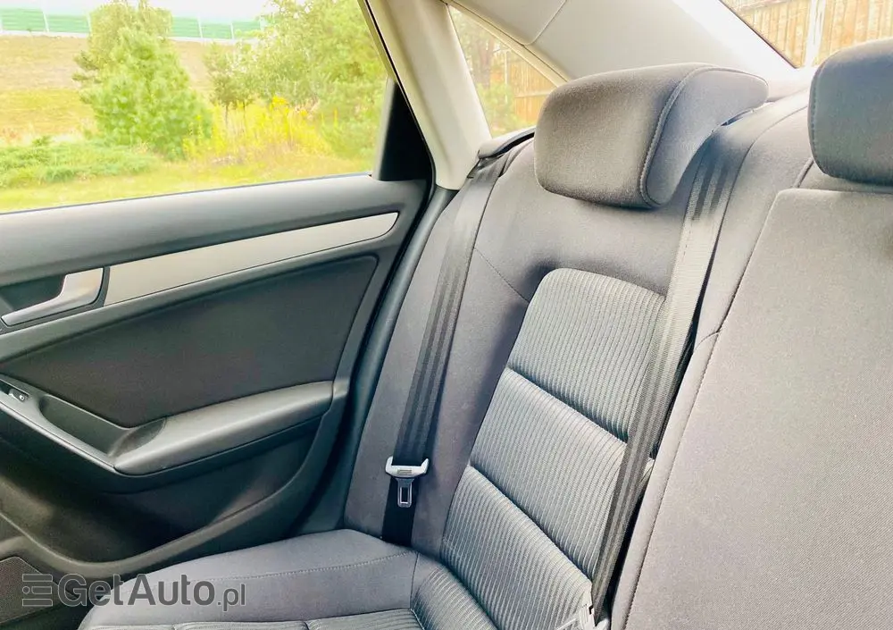 AUDI A4 Limousine 1.8 TFSI Attraction