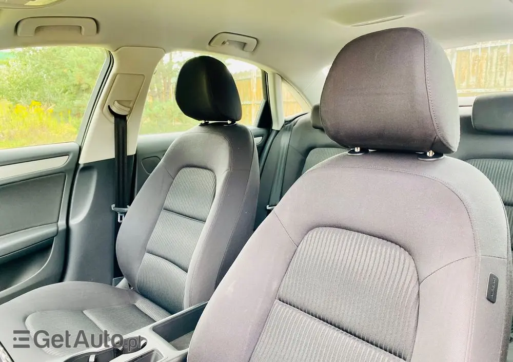 AUDI A4 Limousine 1.8 TFSI Attraction