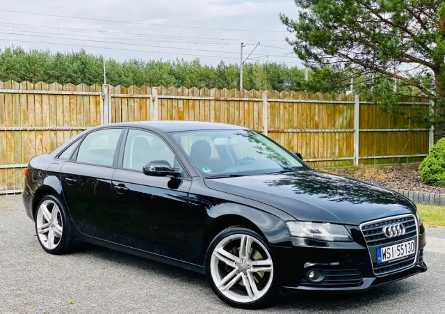 AUDI A4 Limousine 1.8 TFSI Attraction
