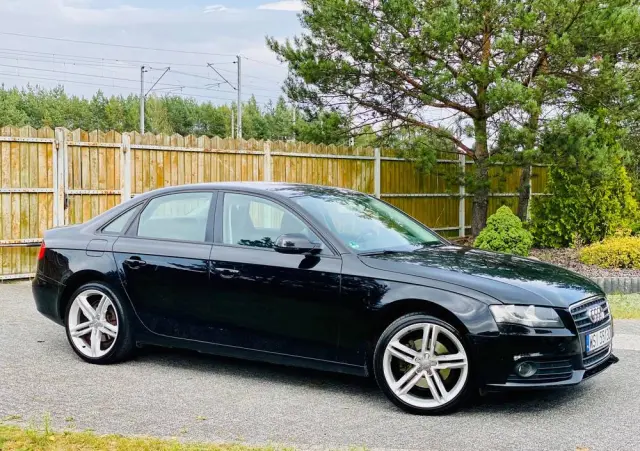AUDI A4 Limousine 1.8 TFSI Attraction