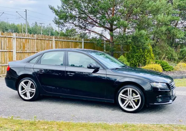 AUDI A4 Limousine 1.8 TFSI Attraction