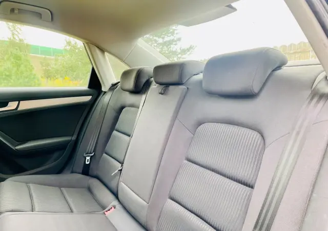 AUDI A4 Limousine 1.8 TFSI Attraction