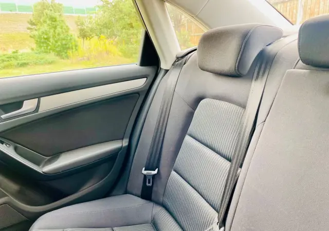 AUDI A4 Limousine 1.8 TFSI Attraction