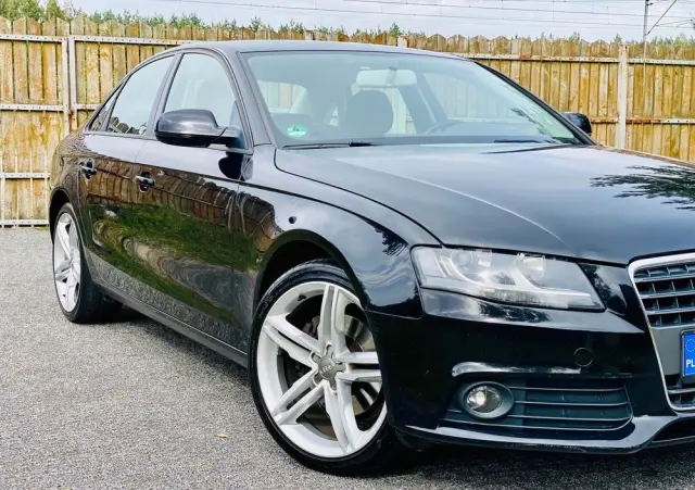 AUDI A4 Limousine 1.8 TFSI Attraction
