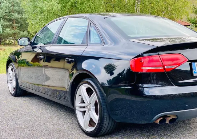 AUDI A4 Limousine 1.8 TFSI Attraction