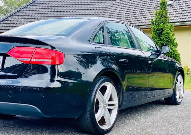 AUDI A4 Limousine 1.8 TFSI Attraction