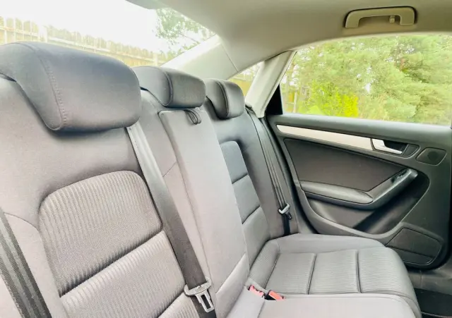 AUDI A4 Limousine 1.8 TFSI Attraction