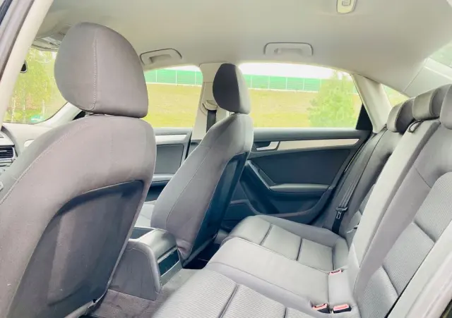 AUDI A4 Limousine 1.8 TFSI Attraction