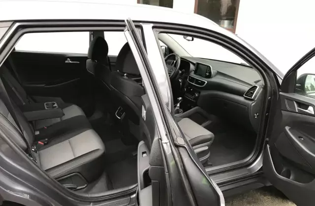 HYUNDAI Tucson 