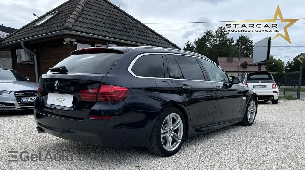 BMW Seria 5 525d xDrive Touring Sport-Aut