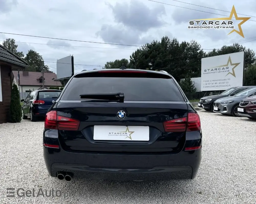 BMW Seria 5 525d xDrive Touring Sport-Aut