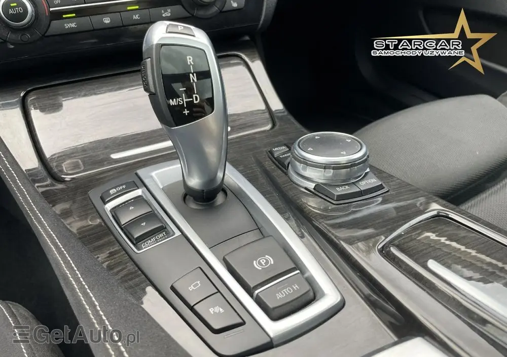 BMW Seria 5 525d xDrive Touring Sport-Aut