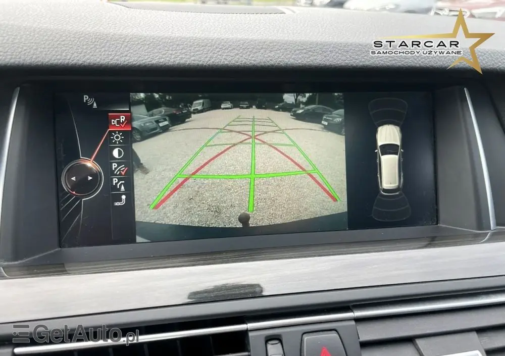 BMW Seria 5 525d xDrive Touring Sport-Aut