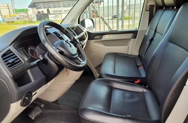 VOLKSWAGEN Transporter 